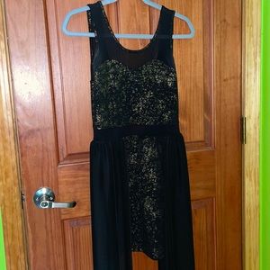 Black and good draped mini dress 🖤✨